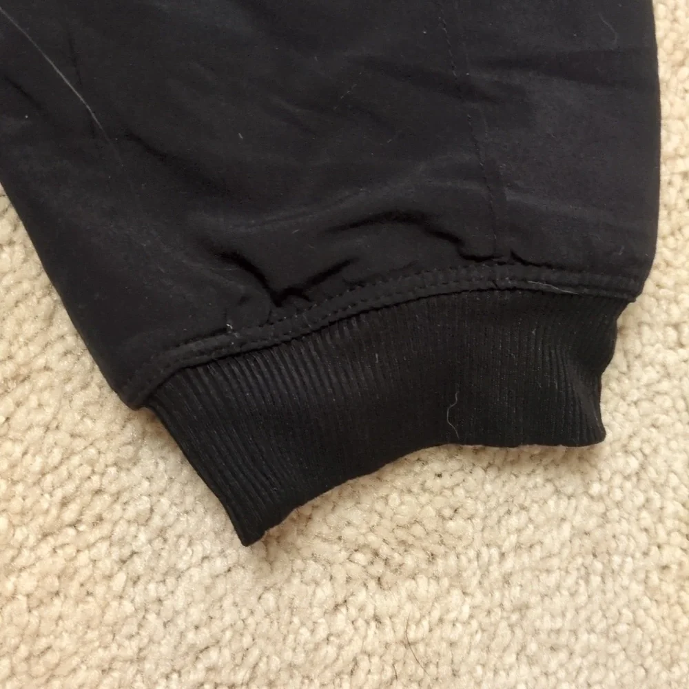 Girls Black Athleta Sweat Pants Great Condition - Picture 4 of 5